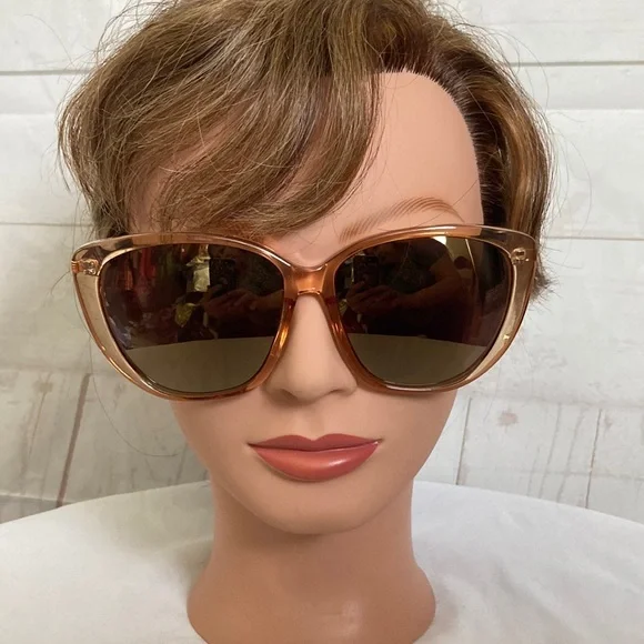 Joe\'s Jeans Crystal Taupe Sunglasses New Bandwagon Crystal Clear Uni-Sex Round Sunglasses | Le Specs main image 3
